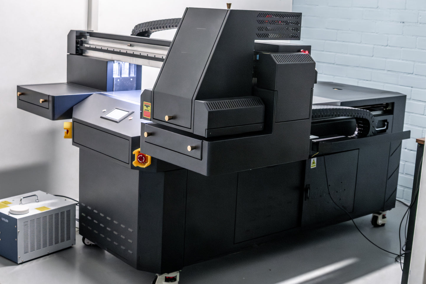 Jong gebruikte UV-Printer – 70x100cm | CMYK + Wit