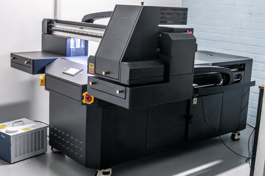 Jong gebruikte UV-Printer – 70x100cm | CMYK + Wit